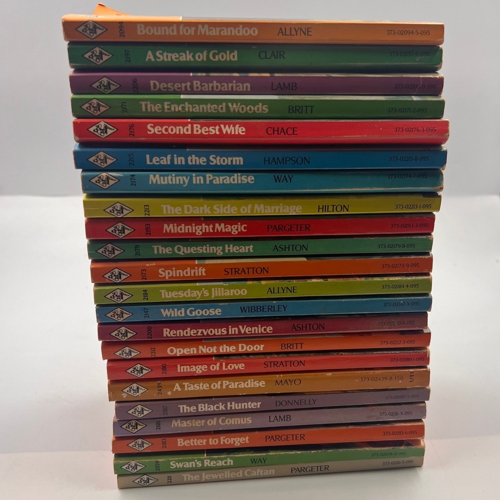 Vtg Harlequin Romance Paperback Lot 22 Books Pargeter Stratton Lamb‎ 1970s 80s
